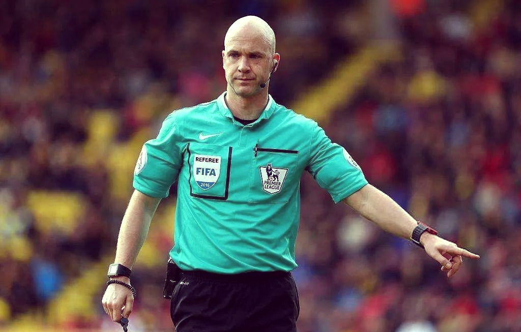 赛前英超焦点战；菲尼克斯太阳再遭质疑；话题不断；资深球员宣示担当的简单介绍