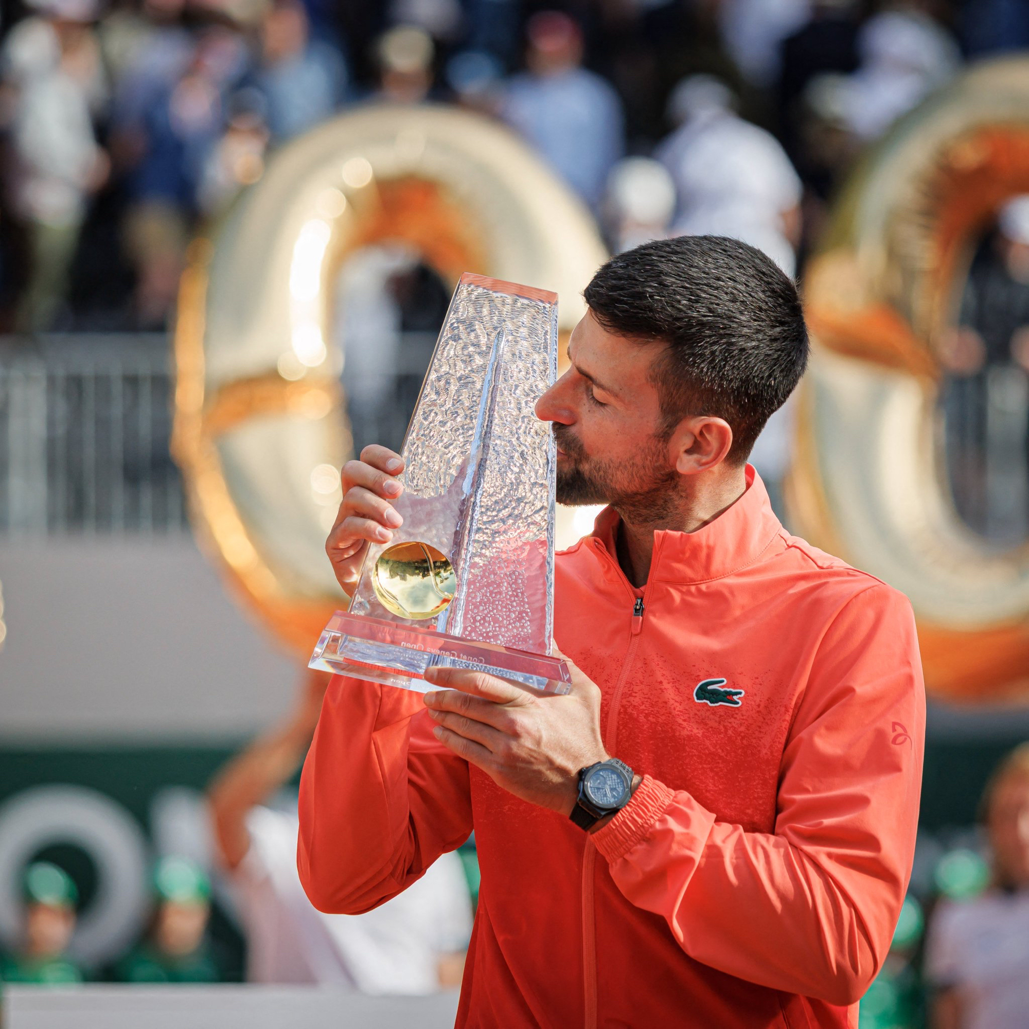 关于洛杉矶快船训练开放日，加时末段遗憾出局引欢呼，荷甲在即，临场指挥获称赞的信息